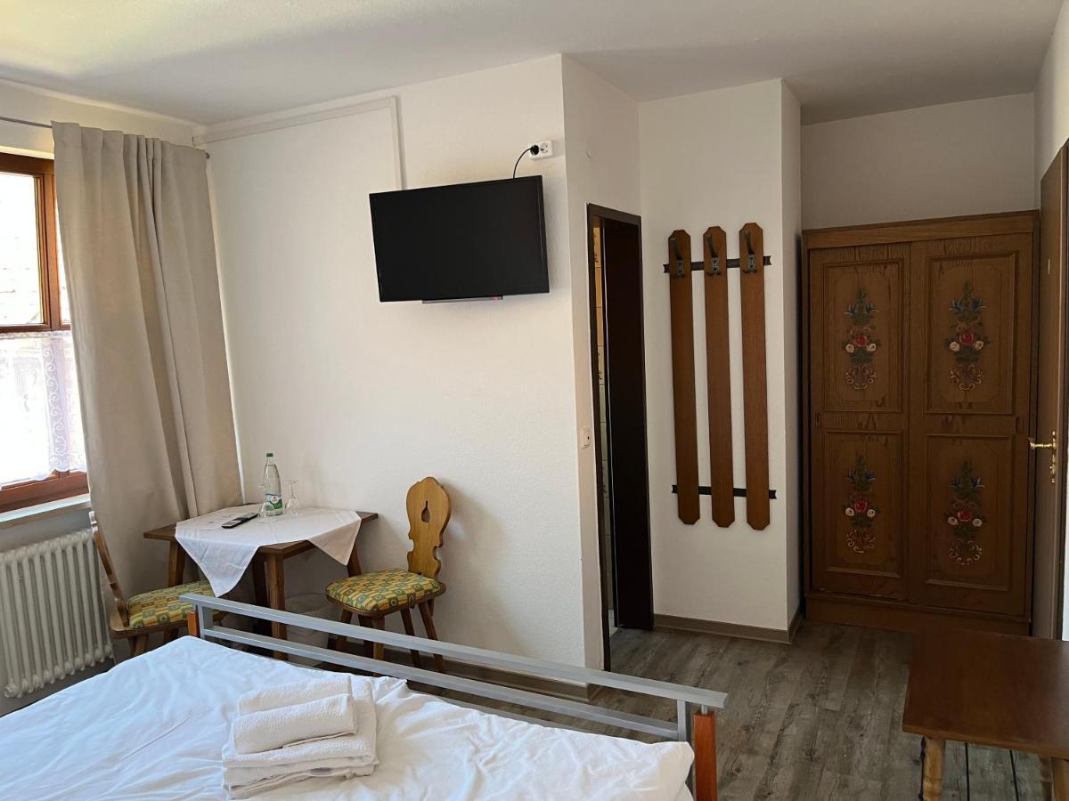 Pension Main-Art Mainstockheim Экстерьер фото