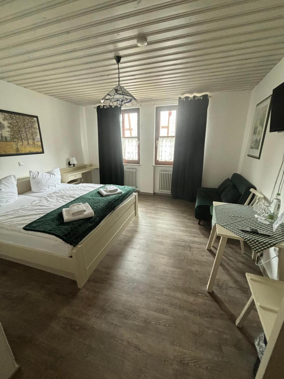 Pension Main-Art Mainstockheim Экстерьер фото